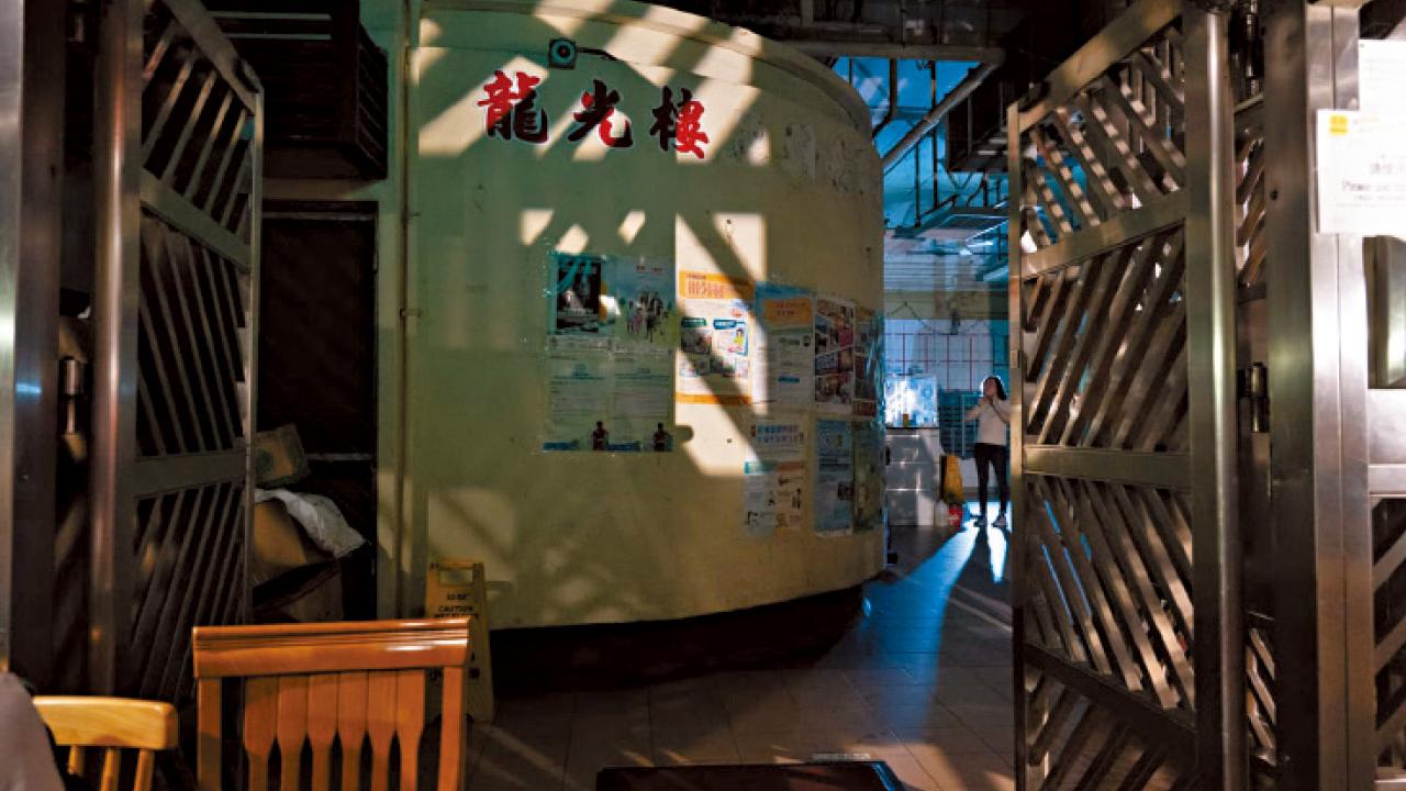 謝展寰︰關注事故頻密  中電︰與機電署成立小組檢討供電系統管理