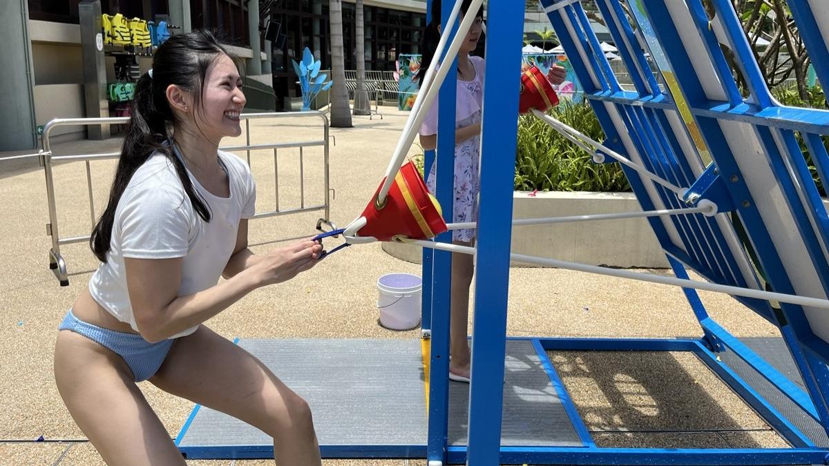 海洋公園水上樂園暑假將增添奧運元素，吸引旅客入場。(陳詠琳攝)