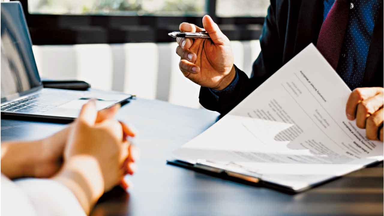 騙政府擔保貸款呃2.1億 開假公司營造虧損 警拘37人