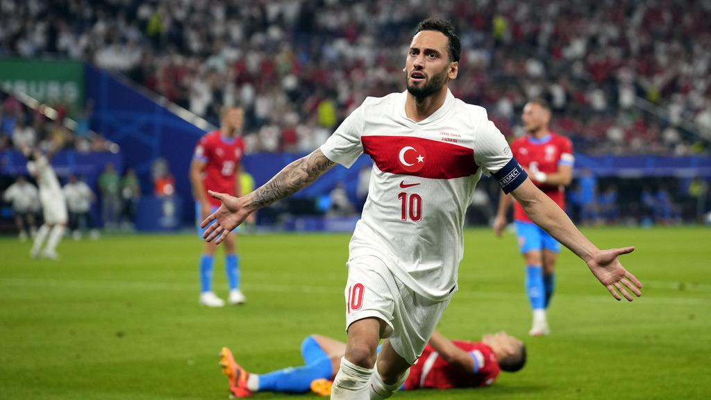 歐洲國家盃｜土耳其一球險勝晉級　捷克十人應戰展鬥志