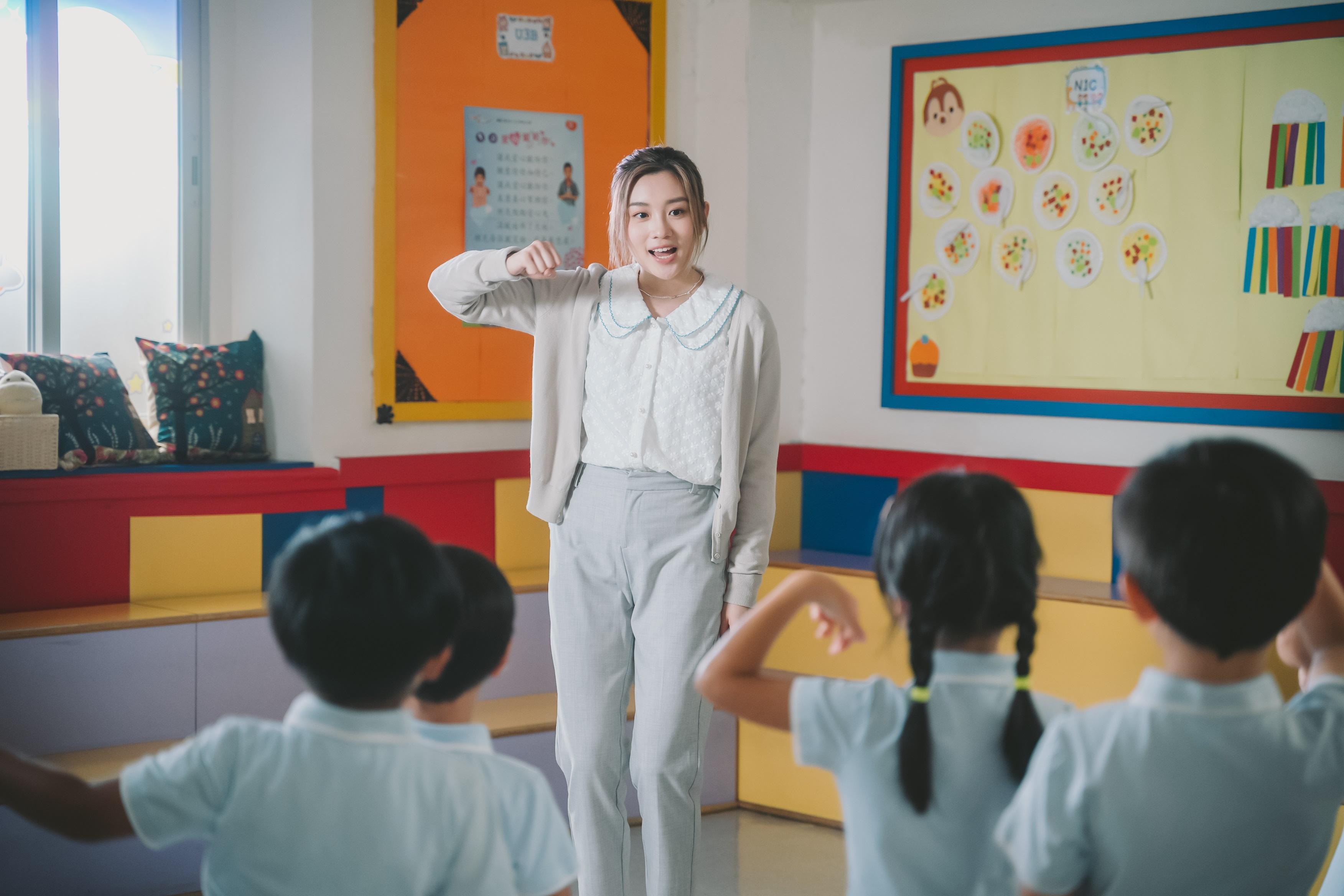 無人之境｜王家晴Candy@COLLAR演惡老師嚇到小演員唔敢埋身