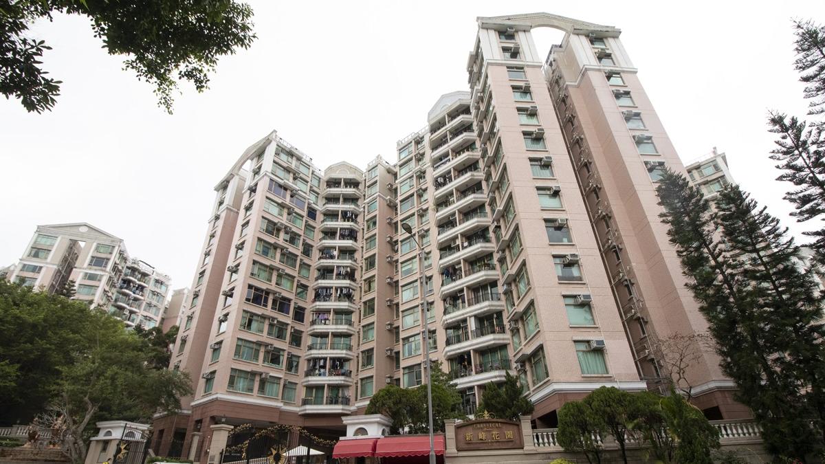 大埔新峰花園兩房天台戶減65萬沽 同類貨相隔4個月跌價7%｜二手樓成交