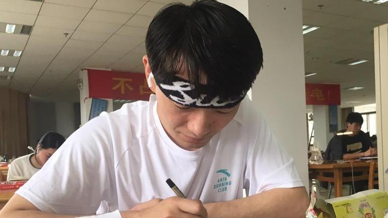 內地男16年前高考交白卷籲教改　今重讀逐夢再戰公開試