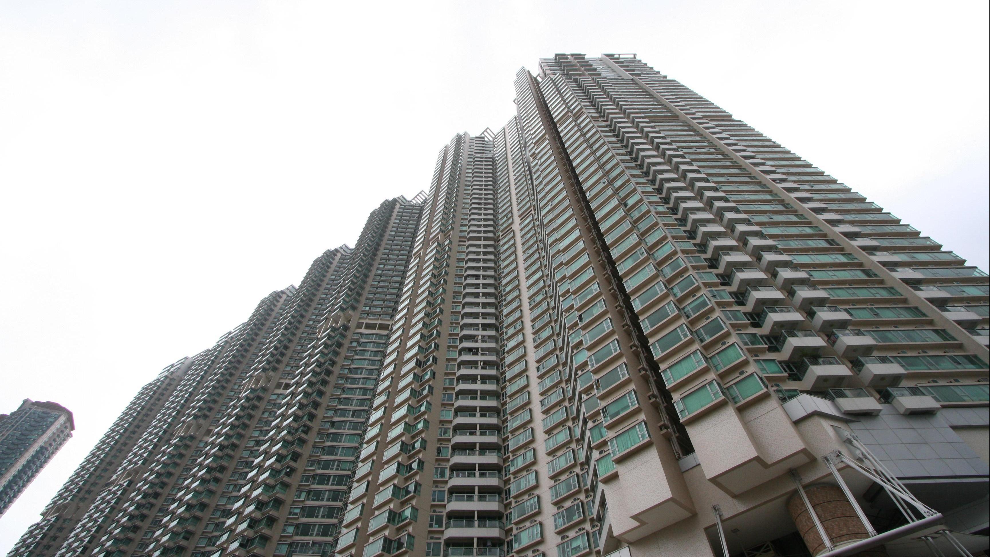 東涌藍天海岸3期影岸‧紅A座「鳳凰樓」兩房單位，享全山及海景雙景觀，近日獲上車客以746萬元承接。(資料圖片)