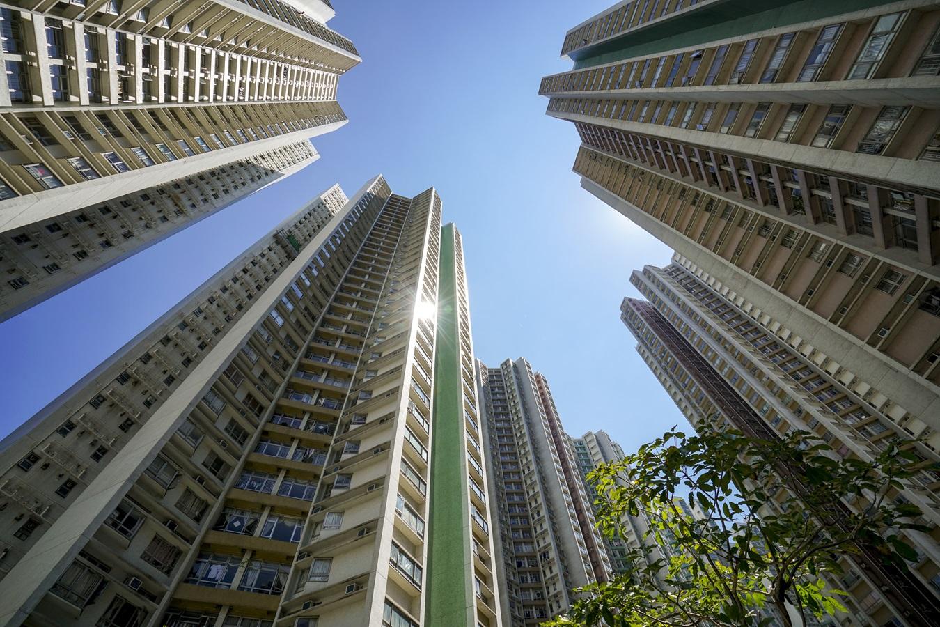 創造需求的關鍵，就是為買家梳理市況，並為準買家尋找低於市價的一、二手筍盤。