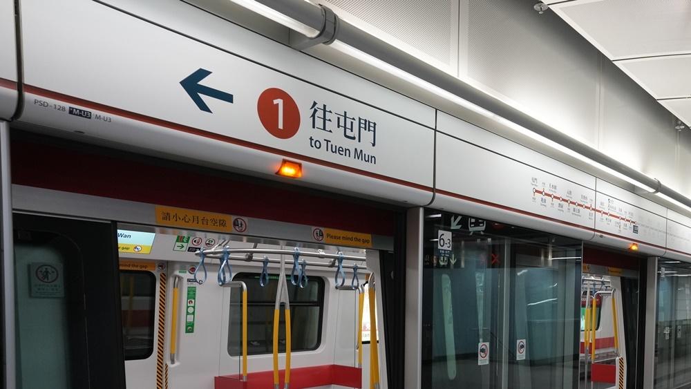 港鐵屯門站有列車設備故障，屯馬綫行車時間較平時多3至5分鐘。(資料圖片)