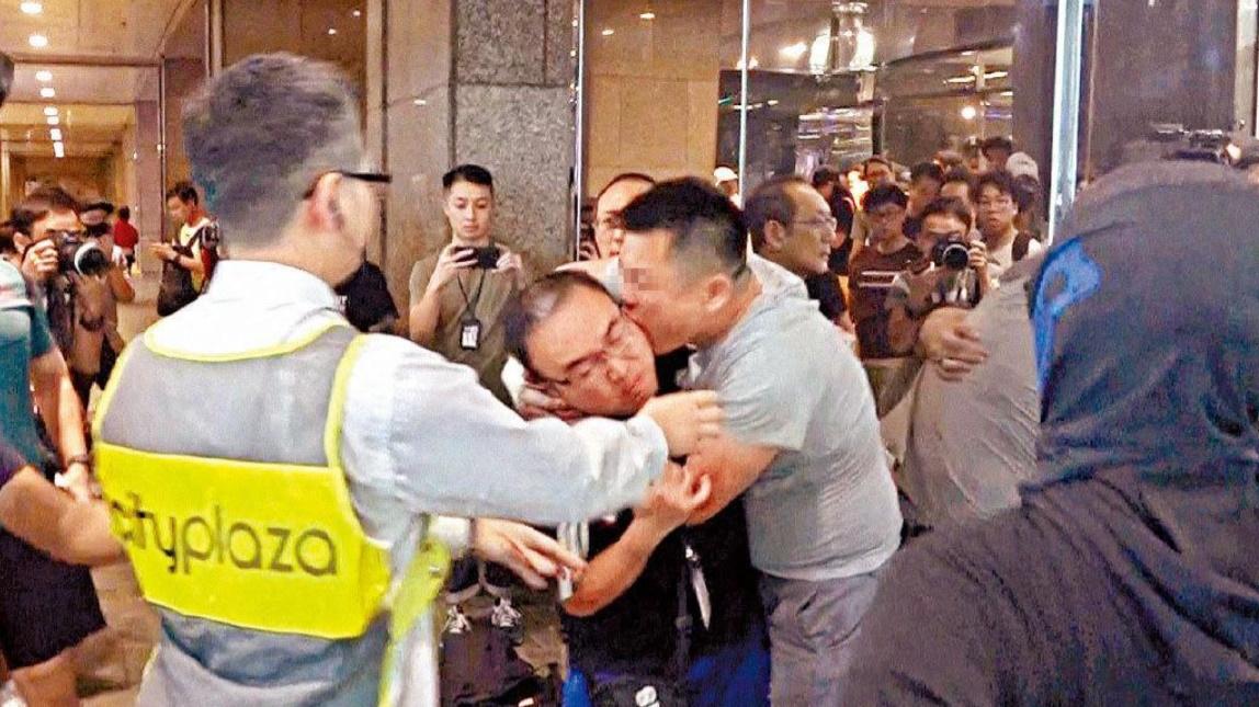 向咬甩趙家賢耳男子陳真「私了」，5人被判監3年半至5年3個月。(資料圖片)