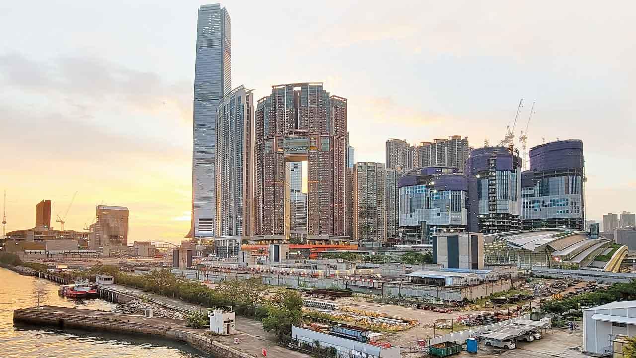 政府開綠燈 准西九文化區賣樓紓財困 料可維持10年營運 地皮最快兩年後招標 