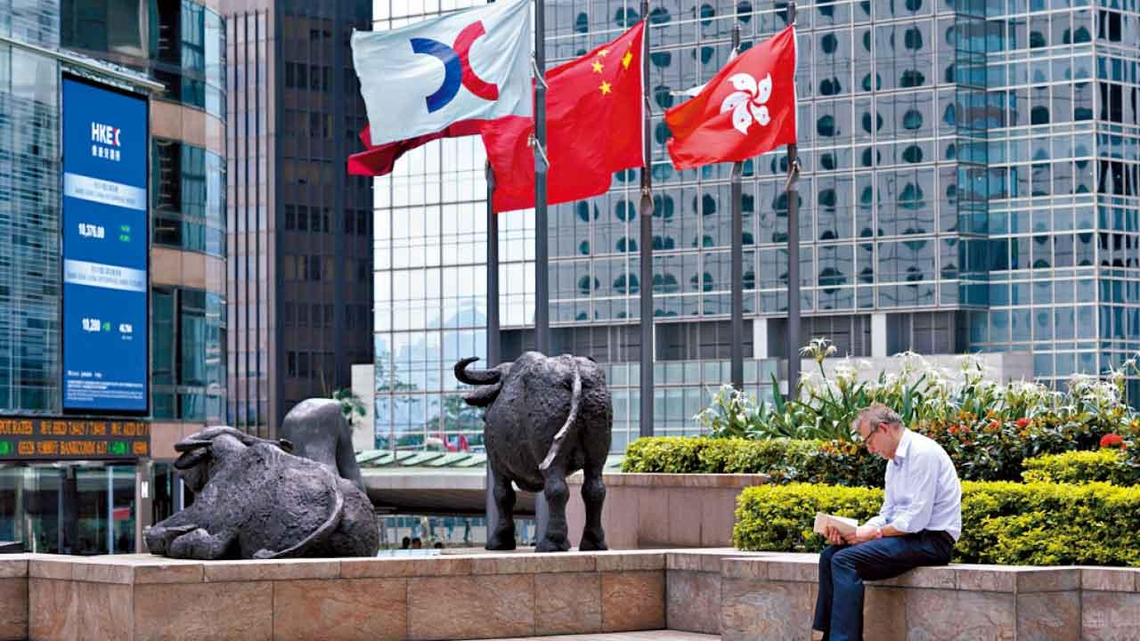 A股未彈｜成交未配合 結算前夕港股升217點