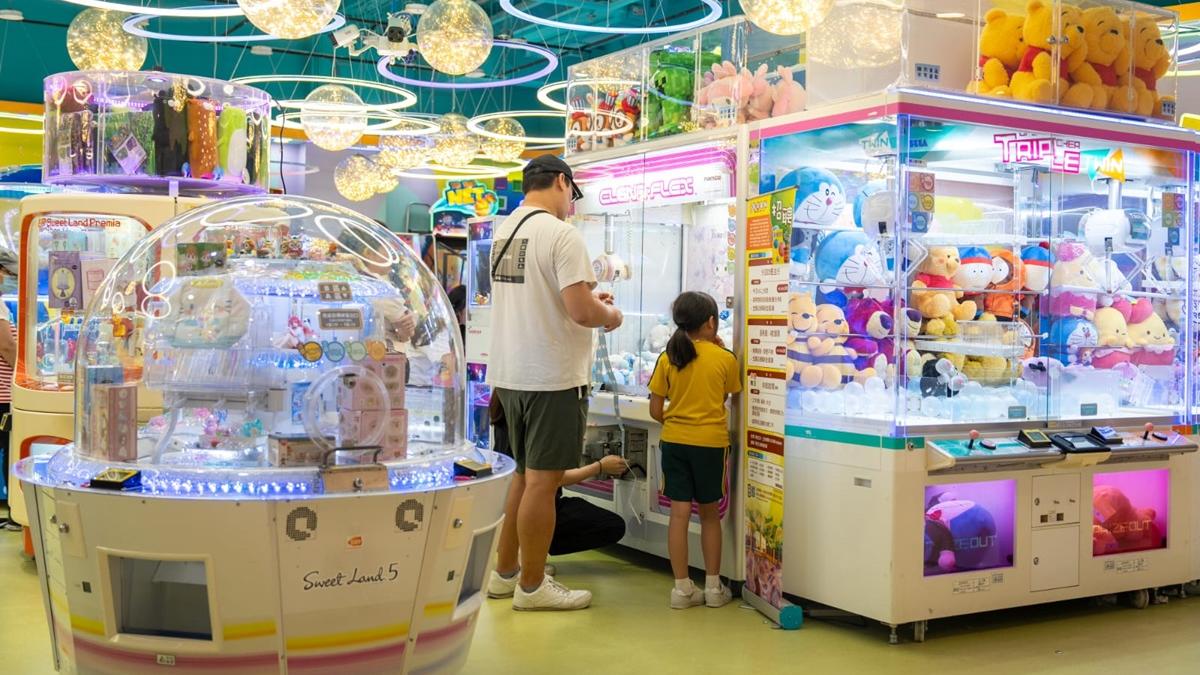 將軍澳發生綁架案，據悉事發時被擄男童正在一間室內遊樂場玩耍。(林靄怡攝)