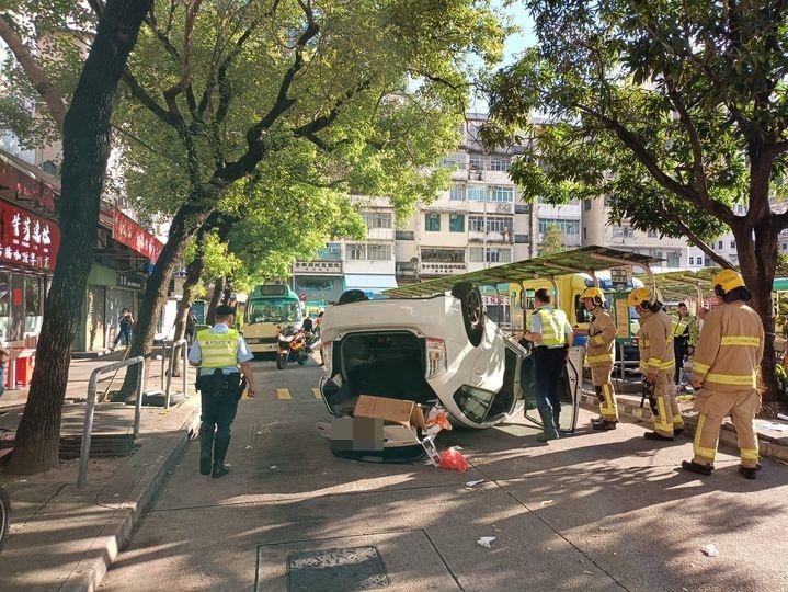 元朗私家車四輪朝天