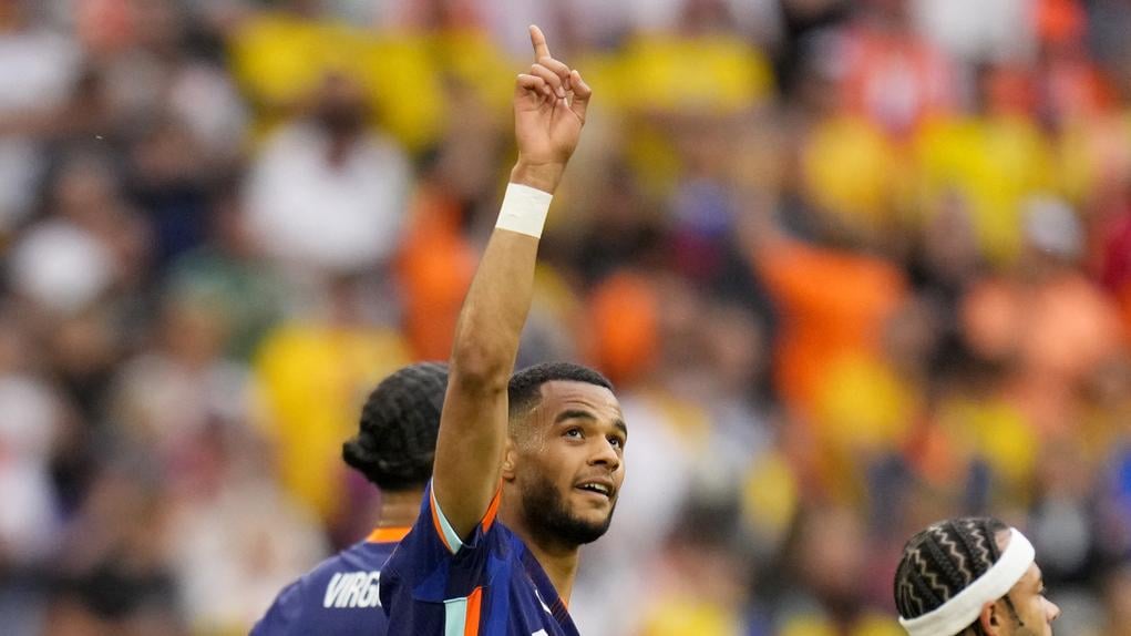 歐洲國家盃｜荷蘭輕鬆淘汰「黑馬」羅馬尼亞　加普入球登射手榜首位