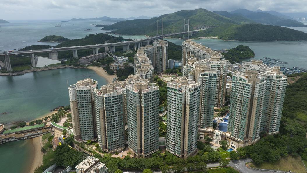 業主面對現實 珀麗灣海景兩房放盤1年終劈價130萬甩手｜二手樓成交