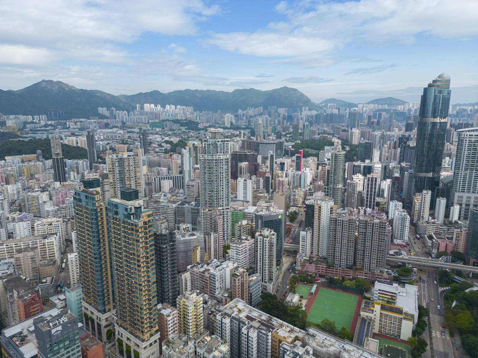 利嘉閣：新盤低價搶客 息口持續高位 下半年二手私宅登記恐跌兩成｜樓市數據