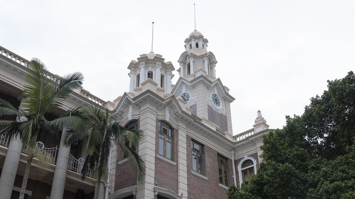 港大爆出有內地學生以假學歷入讀碩士課程，港大經管學院表示已就事件報警。(資料圖片／蘇文傑攝)