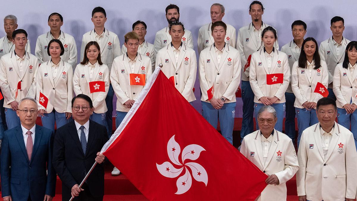 特區政府為巴黎奧運港隊代表團舉行授旗典禮。(林靄怡攝)