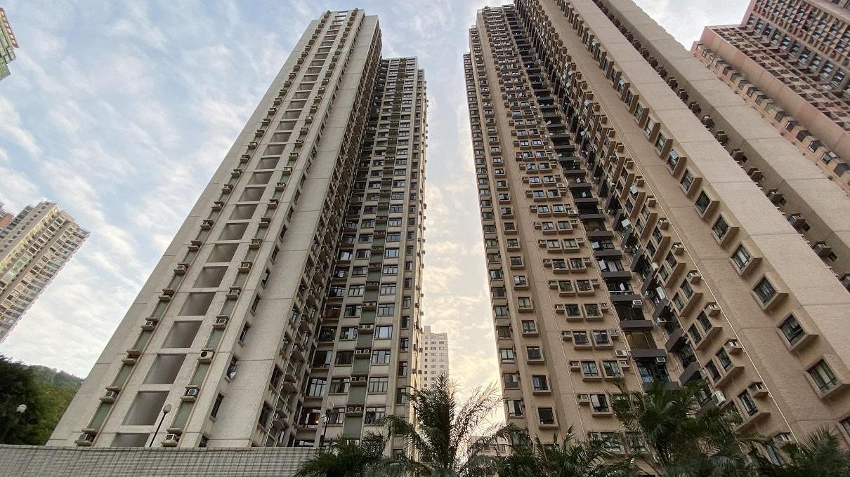 北角富澤花園低層套三房單位，最新以1,050萬元易主，平均呎價15,086元，屬屋苑近月呎價最高。