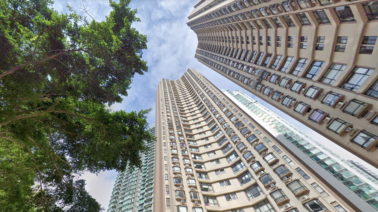 大坑半山龍華花園由兩幢住宅組成，屋苑最新錄中高層兩房戶租賃成交，月租4.2萬元。