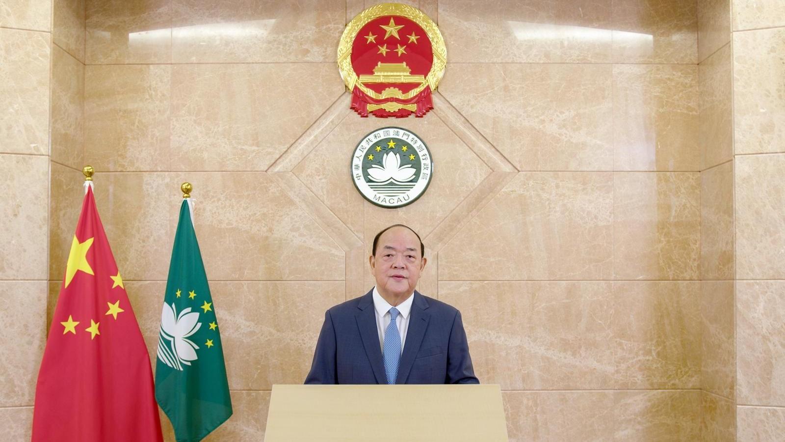 澳門行政長官賀一誠透過視像參與港澳青年浙江行活動啟動儀式致辭。（新聞局照片）