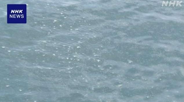 能登半島地震震源所在區域的石川縣近海海底正在冒泡。(互聯網)