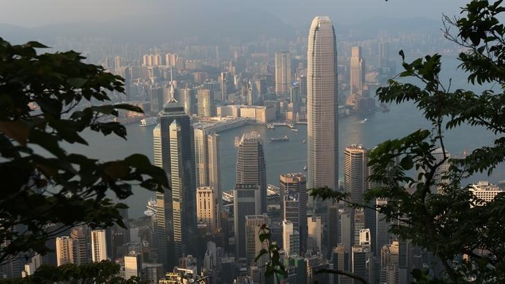 樓市短期仍然觀望。準買家仍然觀望下月美國減息幅度、(資料圖片)