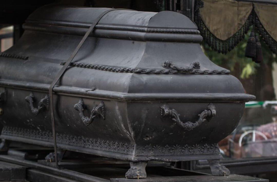 內地有火化場涉盜賣4千具屍體作植入性材料收入達到3.8億 (資料圖片)