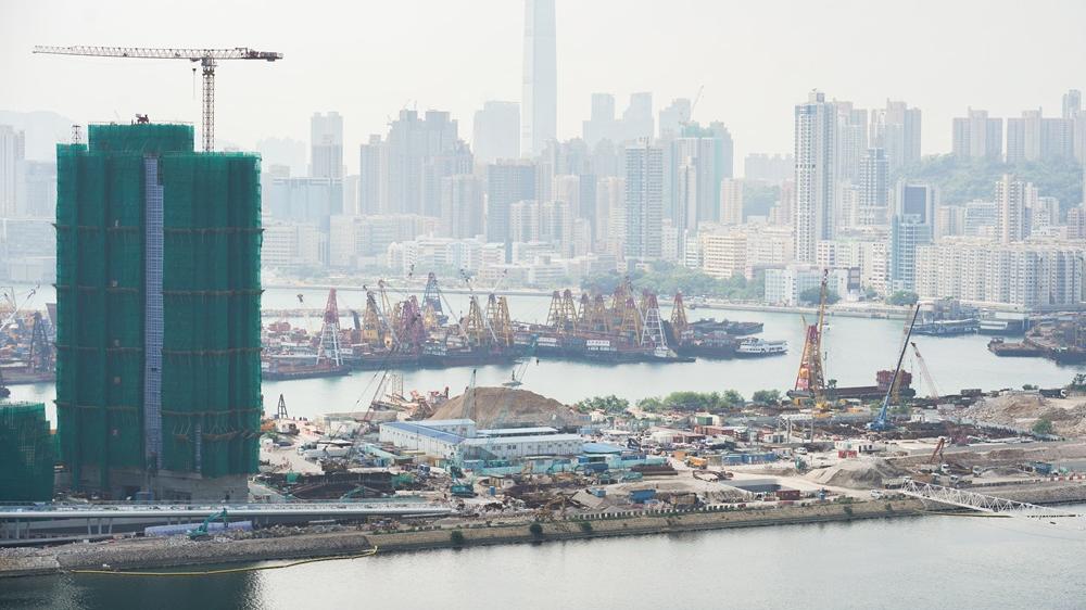 部分發展商可能會趁機向買家追收差價,撻訂業主要有心理準備。(資料圖片)