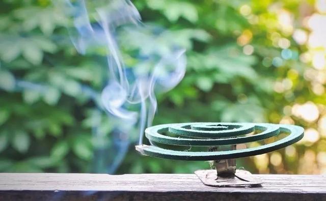 孝順仔怕媽被蚊針點蚊香，意外焫著床舖焗死母親。(資料圖片)