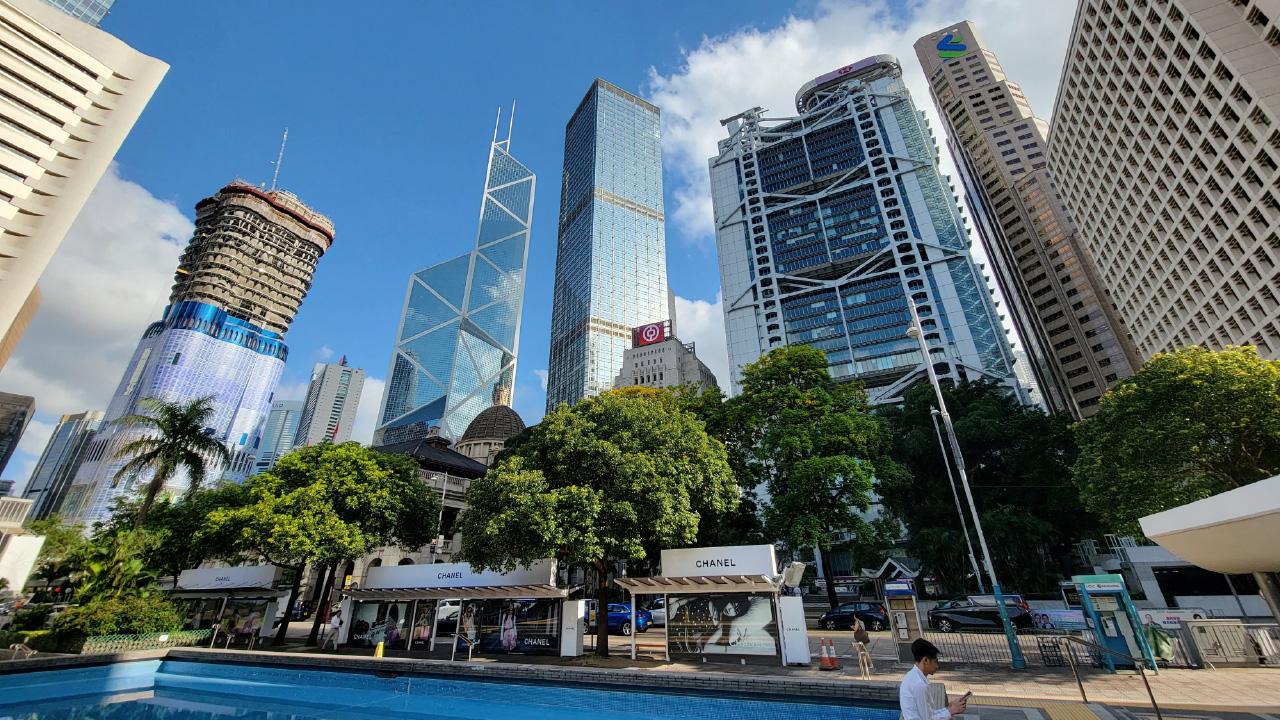 銀行有得揀，你冇？