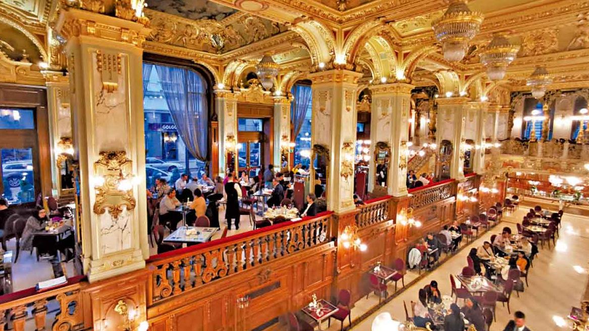 布達佩斯宮殿咖啡室