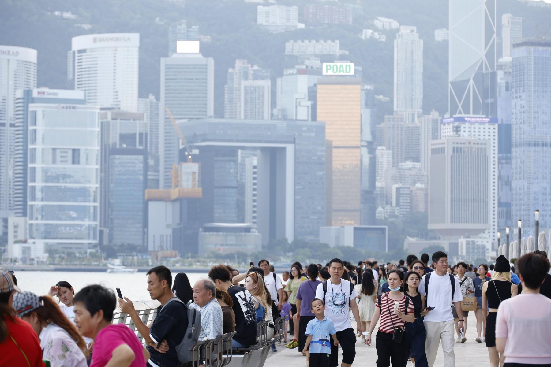 全球收入排名2024｜香港平均月薪不入世界前20名，每年更較新加坡少賺12萬。(資料圖片／林俊源攝)