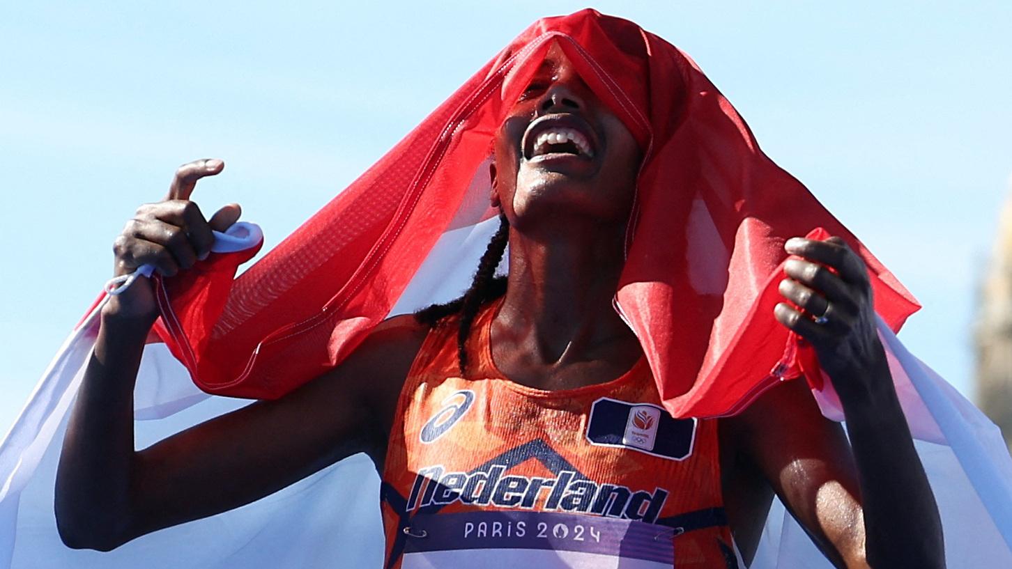 荷蘭的哈桑贏得女子馬拉松金牌。(路透社)