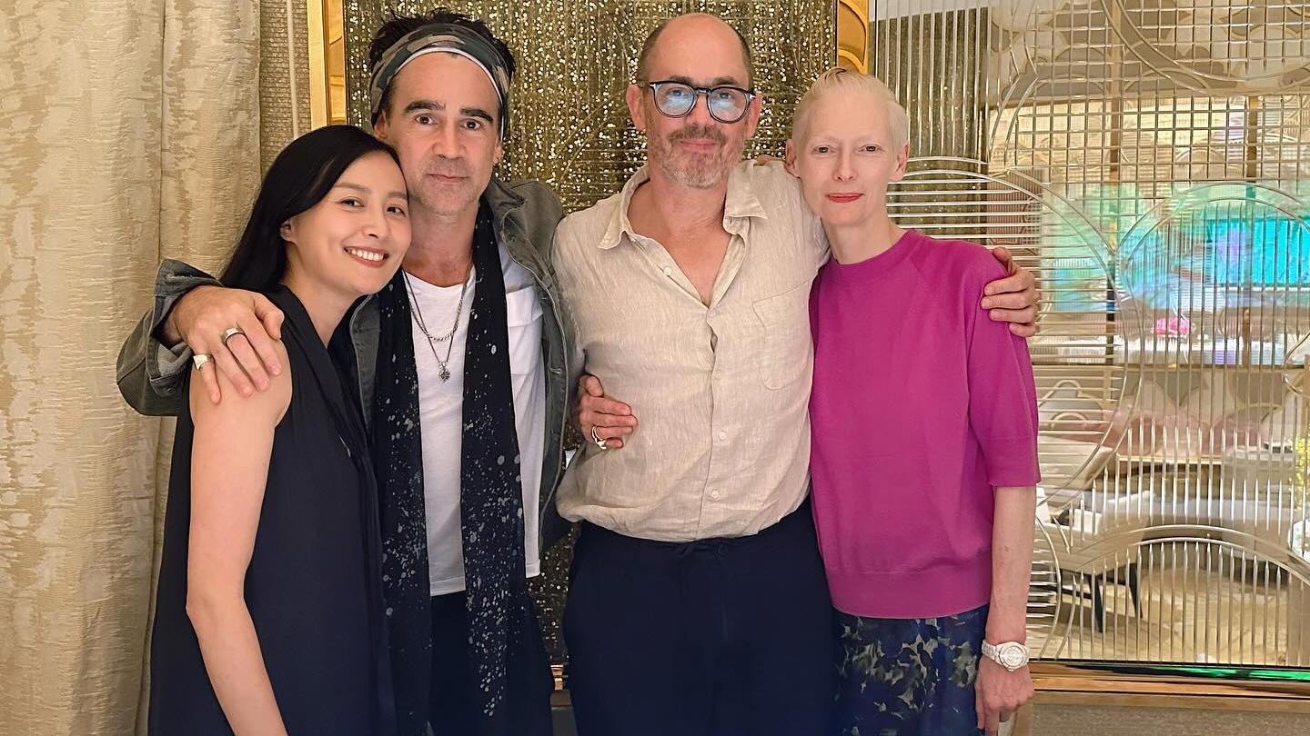 陳法拉曬與哥連費路姬蒂白蘭芝合照 首擔正Netflix電影完成港澳拍攝