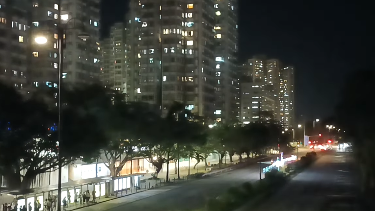 大埔街燈昨夜狂閃。(FB「大埔 TAI TO」)