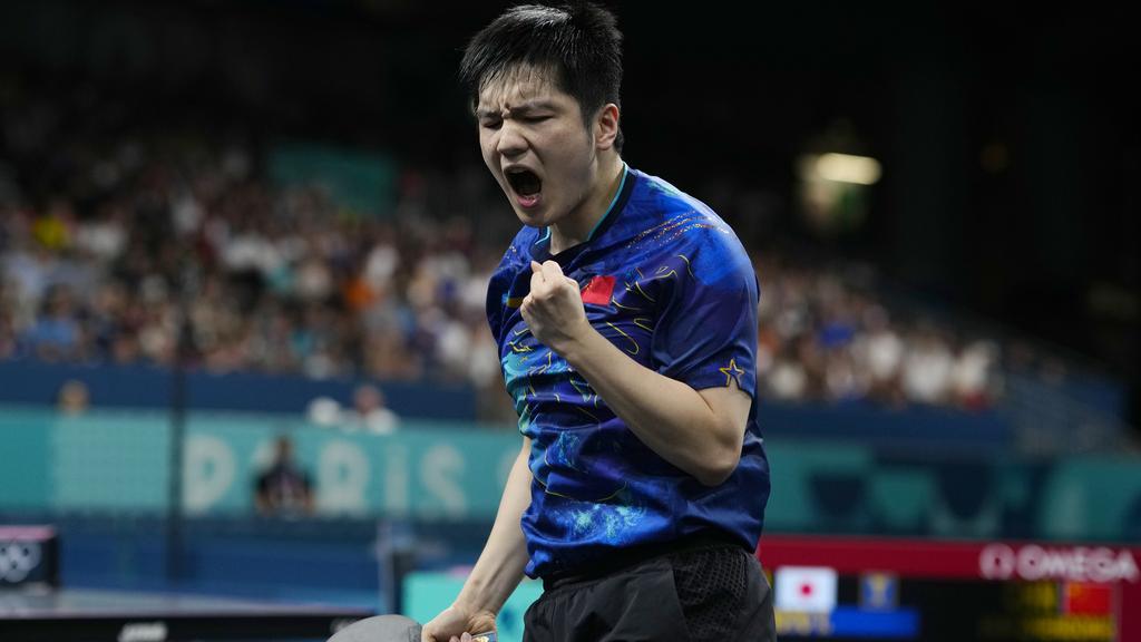 巴黎奧運｜男單乒乓中國樊振東4:3險勝日本張本智和　晉級四強 