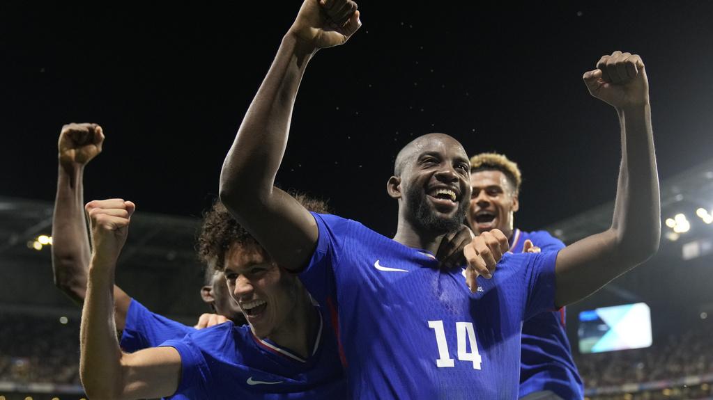 巴黎奧運｜法國西班牙四強齊反勝　男足決賽會師王子球場巴黎奧運｜法國西班牙四強齊反勝　男足決賽週六凌晨會師王子球場