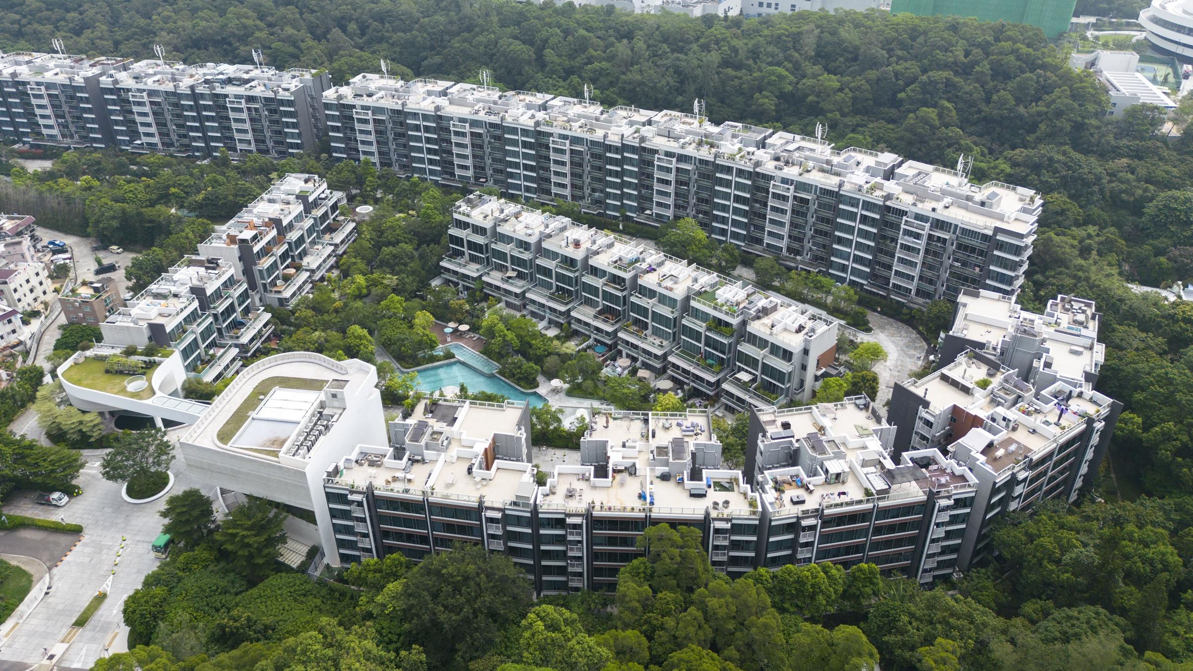 國內專才11萬承租西貢「明星屋苑」花園複式戶 業主回報不足2厘｜豪宅租賃