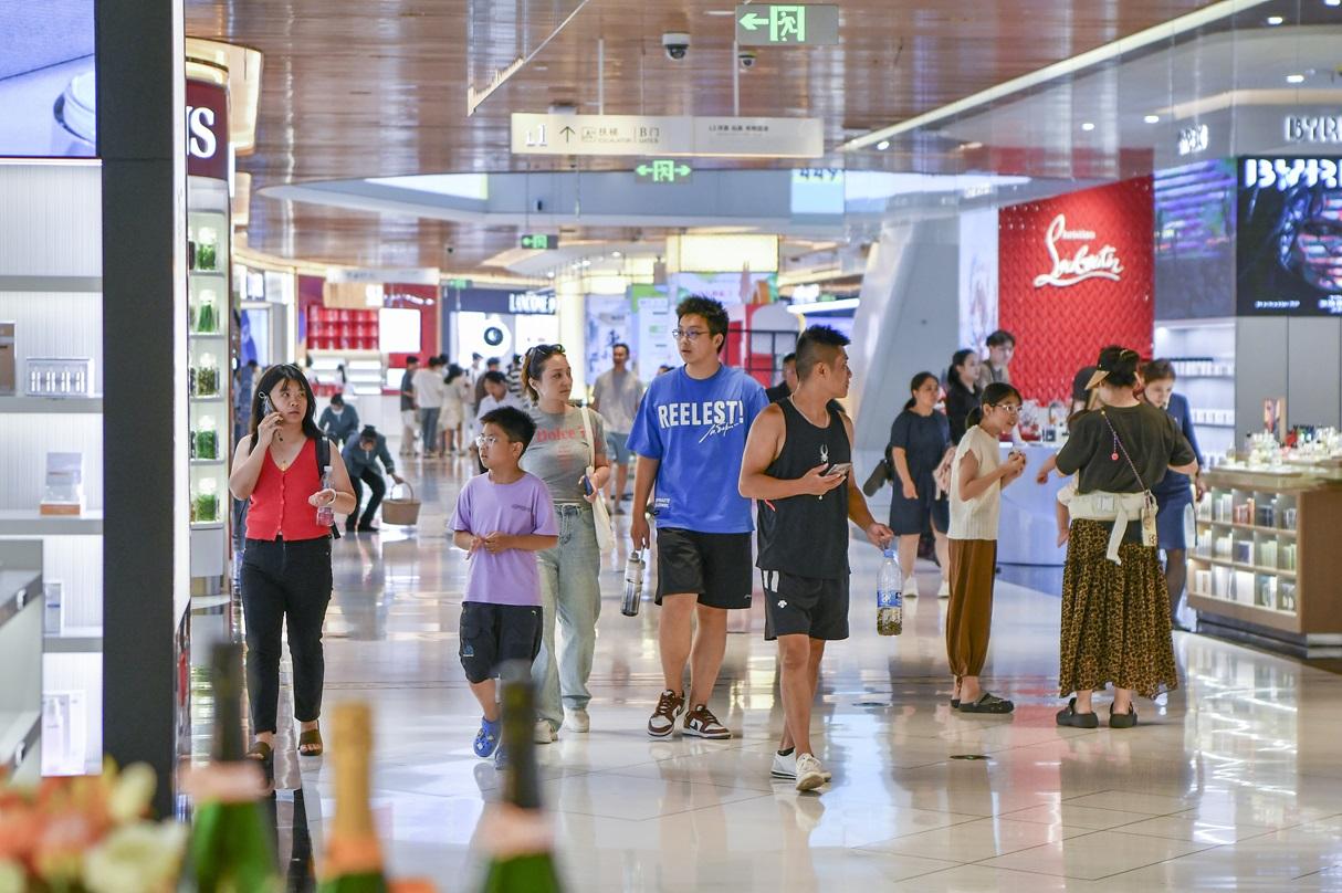 海南省正推行離島退稅暑期促銷引客。(中新社)