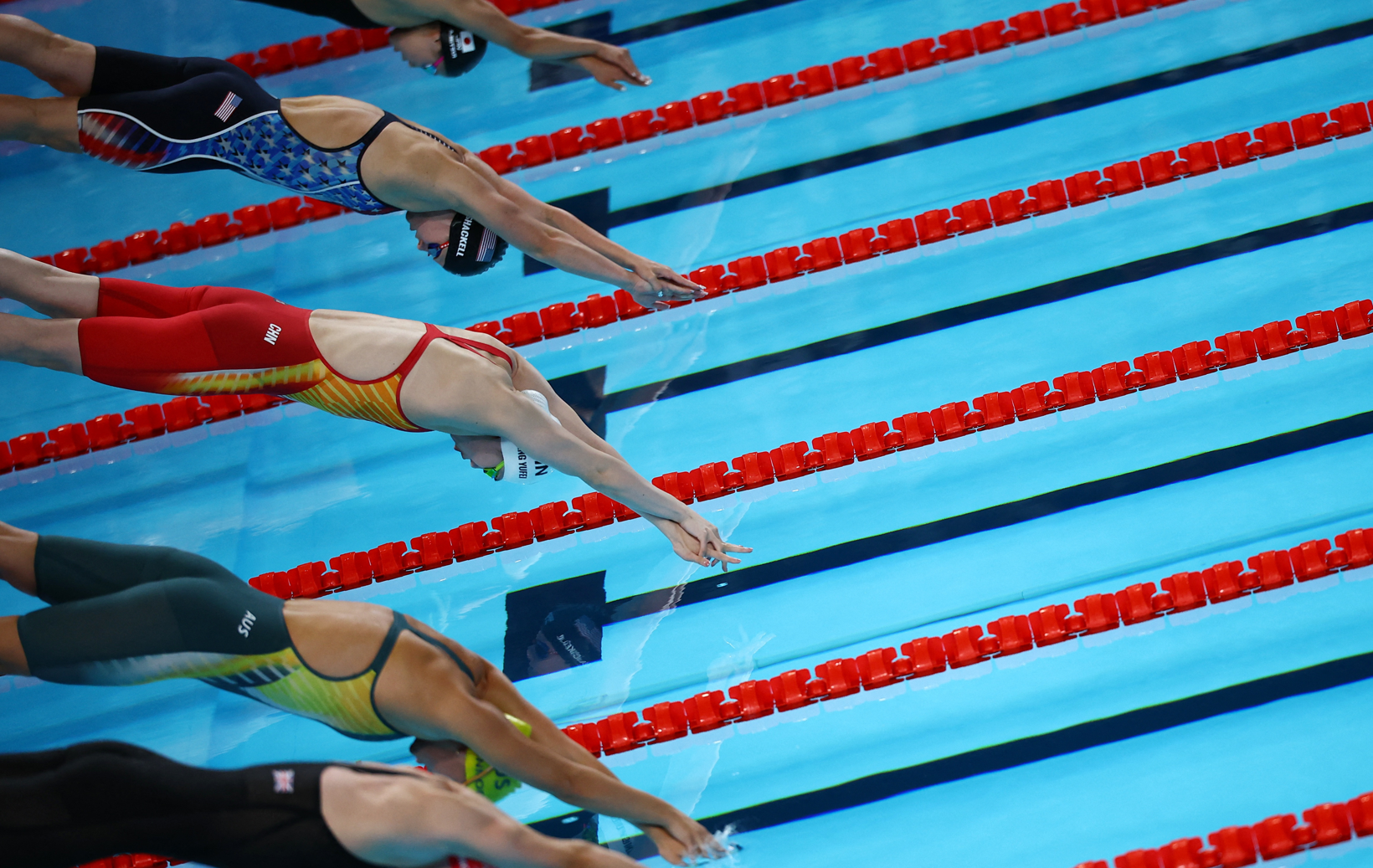 中國反興奮劑中心點名批評《紐約時報》再度炒作中國泳手因食品受污染被驗出興奮劑超標事件，並進行歪曲解讀和斷章取義，企圖擾亂巴黎奧運游泳比賽的秩序，影響中國運動員心理並削弱競技能力。（路透社資料圖片）