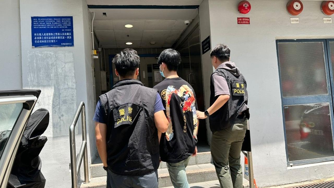 冒認女婿被扣留騙88歲翁15萬元 拘兩本地少年 (警方提供)