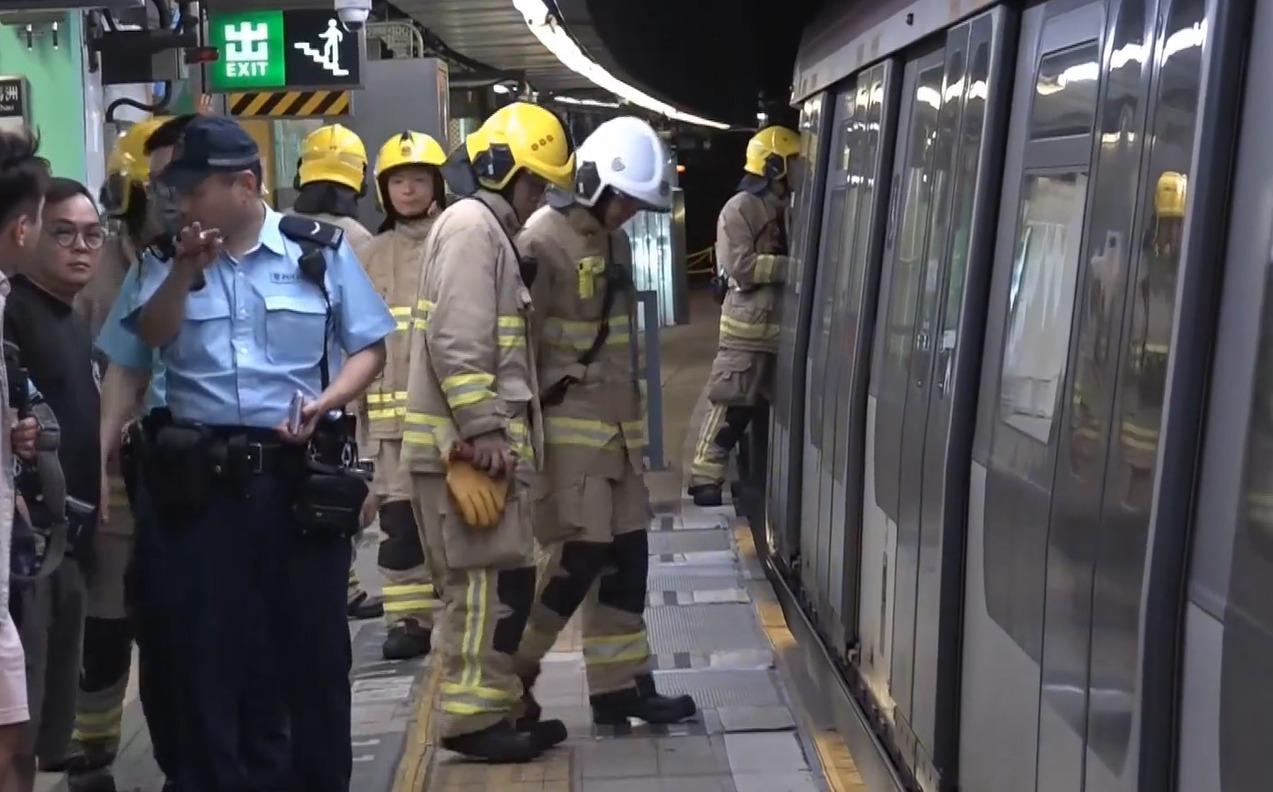 港鐵東鐵綫有列車冒煙，無人受傷。(有線新聞畫面)