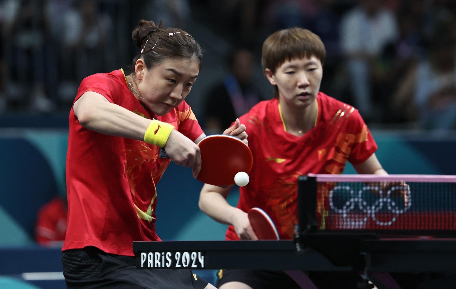 中國直落3場淘汰中華台北，晉身乒乓女團四強。