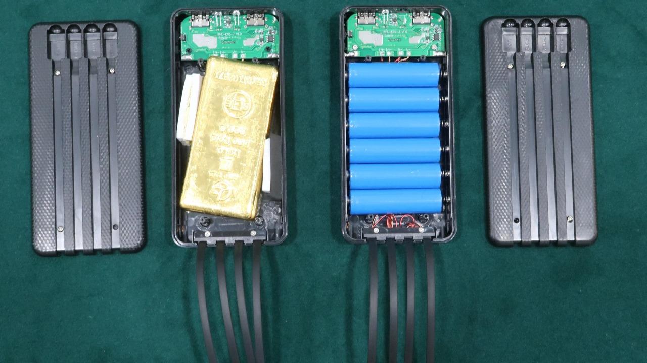 海關在深圳灣管制站檢獲兩塊共重約兩公斤懷疑走私金條，估計市值約120萬元。 （政府新聞處）