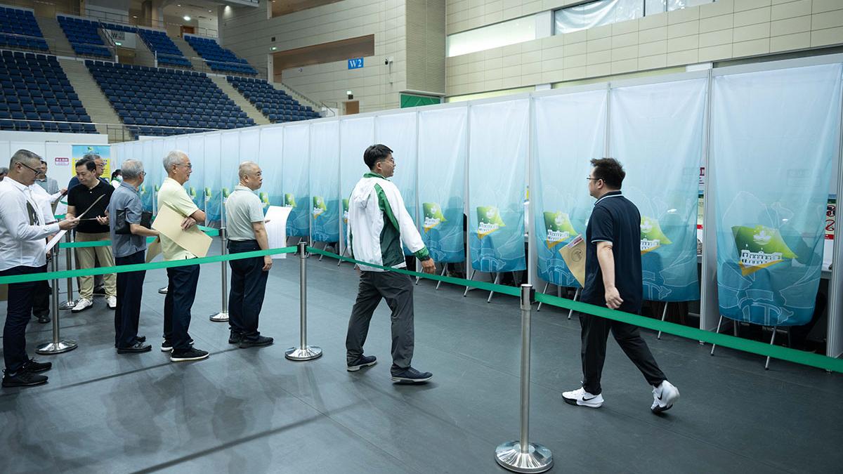 澳門舉行特首選委會委員選舉。(中通社)