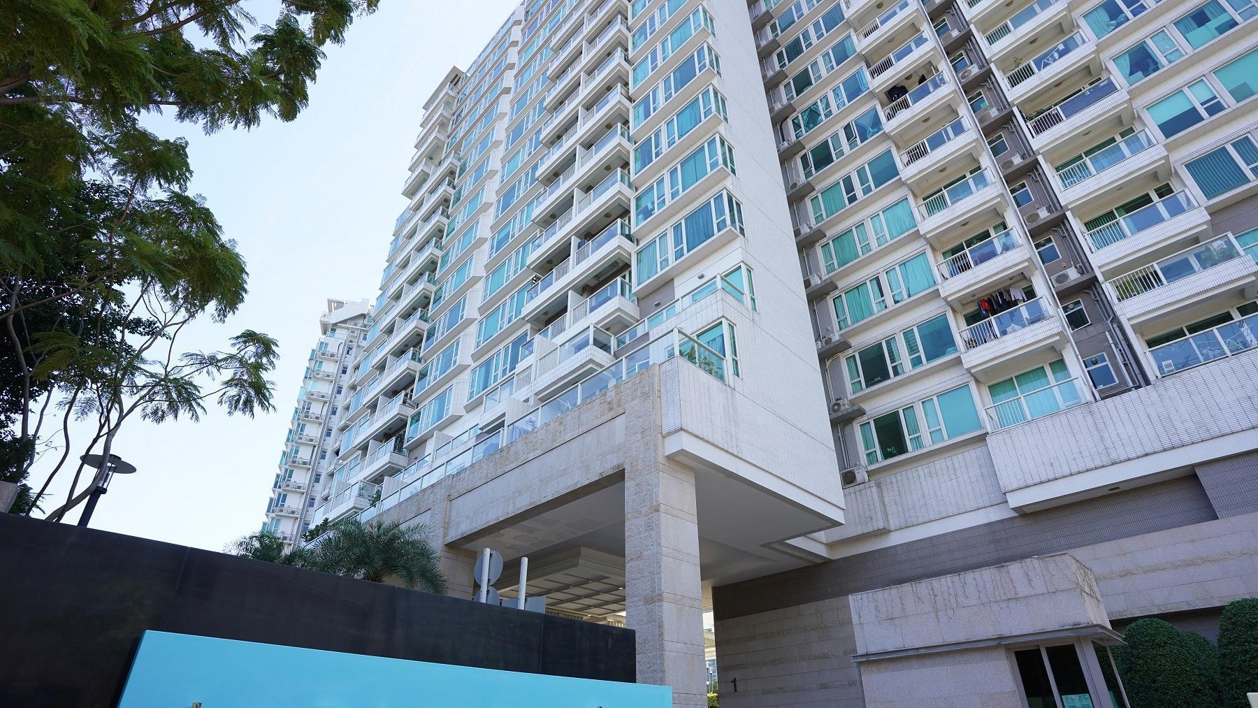 東涌水藍‧天岸兩房戶放盤5個月，業主獲買家還價即沽出，作價650萬元，創同類7年新低。