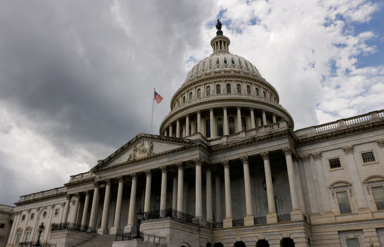 美國眾議院以413票同意、3票反對，通過《香港經濟貿易辦事處認證法》(路透社資料圖片)