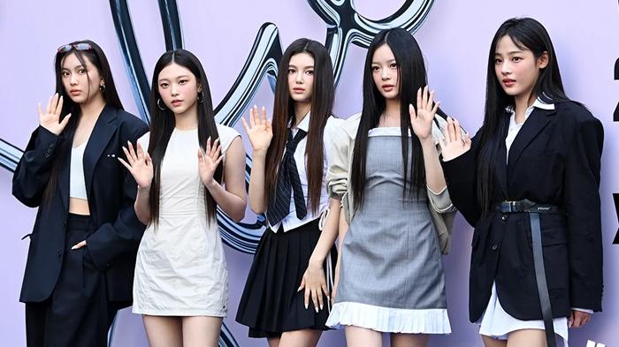 NewJeans現身首爾時裝周 老闆被削權成員好憂心