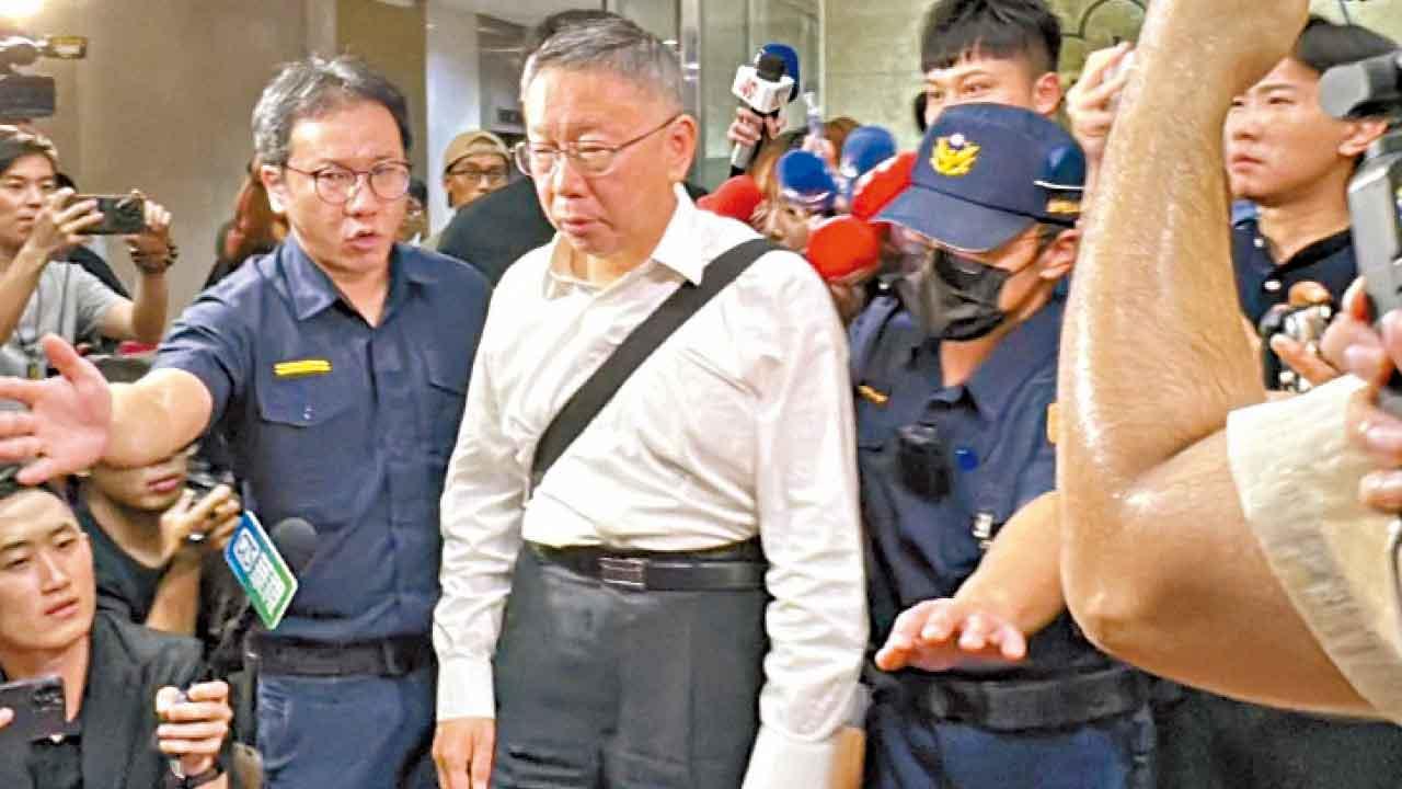 法院凌晨3時裁決 柯文哲無條件獲釋