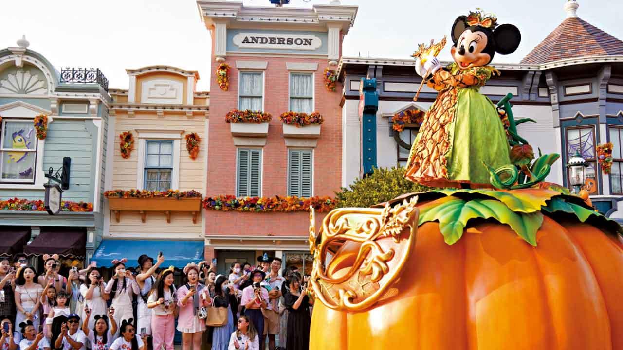 迪士尼萬聖節活動今開鑼 正邪角色成對現身 全園就位