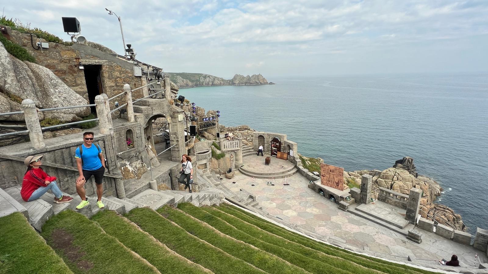 位於天涯海角的劇場